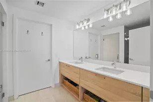 16385 Biscayne Blvd, North Miami Beach, FL 33160 - Photo 19