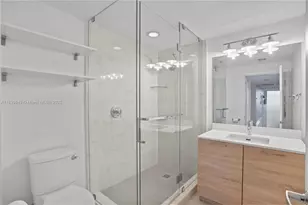 16385 Biscayne Blvd, North Miami Beach, FL 33160 - Photo 15