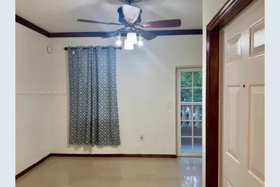 420 E 1st Ave #B204, Hialeah, FL 33010 - Photo 7