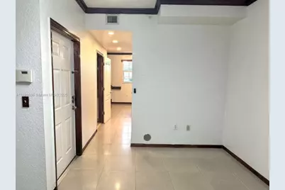 420 E 1st Ave #B204, Hialeah, FL 33010 - Photo 11