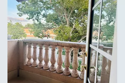 420 E 1st Ave #B204, Hialeah, FL 33010 - Photo 9