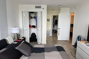 1200 St Charles Pl, Pembroke Pines, FL 33026 - Photo 7