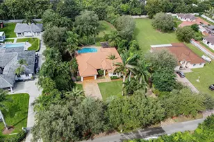 27320 SW 153rd Ave, Homestead, FL 33032 - Photo 9