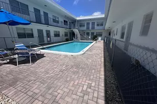 30 SE 4th Ave, Hallandale Beach, FL 33009 - Photo 11