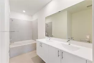 8001 NW 41st St, Doral, FL 33166 - Photo 15