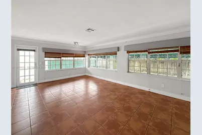 5760 SW 10th St, West Miami, FL 33144 - Photo 15