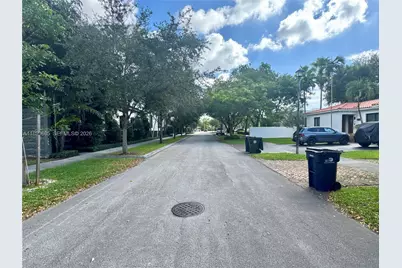 5760 SW 10th St, West Miami, FL 33144 - Photo 29