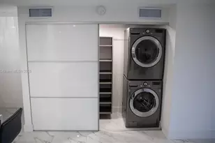 9735 NW 52nd St, Doral, FL 33178 - Photo 7