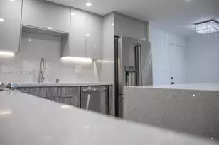 9735 NW 52nd St, Doral, FL 33178 - Photo 3