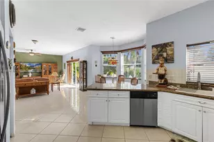 1071 NW 184th Terrace, Pembroke Pines, FL 33029 - Photo 19