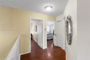 1071 NW 184th Terrace, Pembroke Pines, FL 33029 - Photo 27