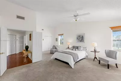 1071 NW 184th Ter, Pembroke Pines, FL 33029 - Photo 39