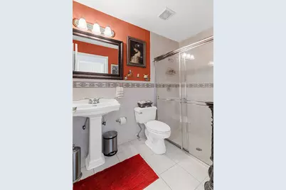 1071 NW 184th Ter, Pembroke Pines, FL 33029 - Photo 21