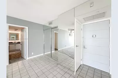 20301 W Country Club Dr #2428, Aventura, FL 33180 - Photo 11