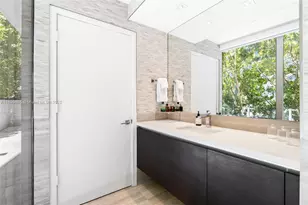 1 Collins Ave, Miami Beach, FL 33139 - Photo 41