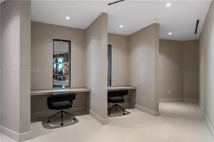 700 NE 24th St, Miami, FL 33137 - Photo 3