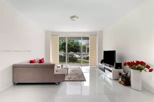 3731 N Country Club Dr, Aventura, FL 33180 - Photo 23