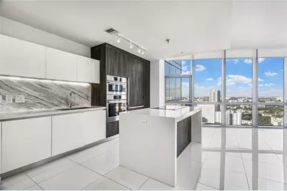 851 NE 1st Ave #2802, Miami, FL 33132 - Photo 1