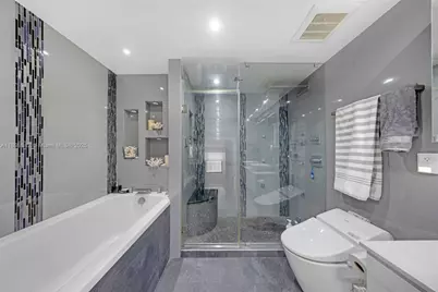 9801 Collins Ave #16U, Bal Harbour, FL 33154 - Photo 27