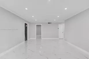 7101 W Sunrise Blvd, Plantation, FL 33313 - Photo 1