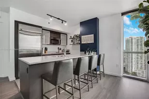 55 SE 6th St, Miami, FL 33131 - Photo 7