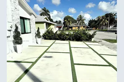 19234 SW 121st Ct, Miami, FL 33177 - Photo 3