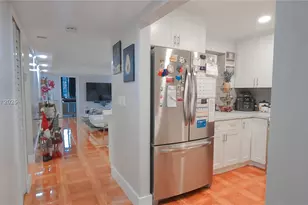 1080 Del Lago Cir, Sunrise, FL 33313 - Photo 5