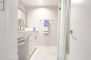 1080 Del Lago Cir, Sunrise, FL 33313 - Photo 23