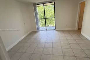 8075 SW 107th Ave, Miami, FL 33173 - Photo 21