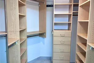 3600 Mystic Pointe Dr, Aventura, FL 33180 - Photo 5