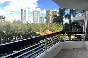 3600 Mystic Pointe Dr, Aventura, FL 33180 - Photo 9