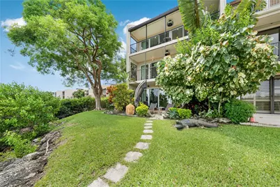 6100 Paradise Point Dr, Palmetto Bay, FL 33157 - Photo 17