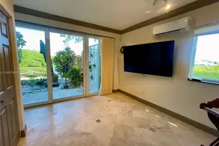 6100 Paradise Point Dr, Palmetto Bay, FL 33157 - Photo 11