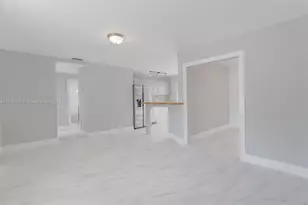 246 NE 13th St, Delray Beach, FL 33444 - Photo 11