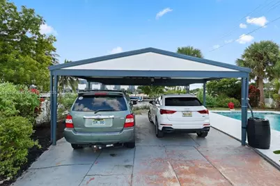 709 NW 7th St, Dania Beach, FL 33004 - Photo 35