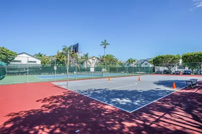 221 NE 212th St, Miami, FL 33179 - Photo 27