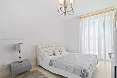17875 Collins Ave #702, Sunny Isles Beach, FL 33160 - Photo 23