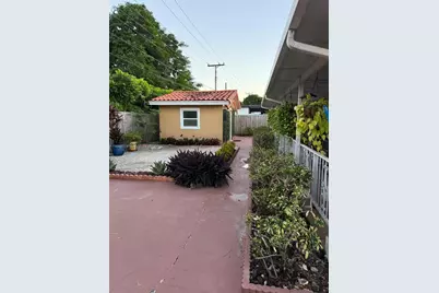 1901 SW 90th Ave, Miami, FL 33165 - Photo 51