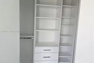 60 SW 13th St, Miami, FL 33130 - Photo 21