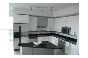 60 SW 13th St, Miami, FL 33130 - Photo 11