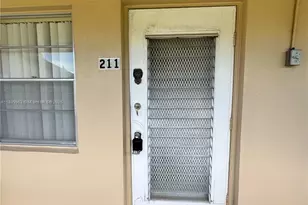 211 Coventry I, West Palm Beach, FL 33417 - Photo 1