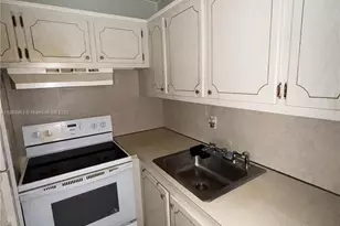 211 Coventry I, West Palm Beach, FL 33417 - Photo 15