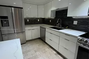 600 Three Islands Boulevard, Hallandale Beach, FL 33009 - Photo 27