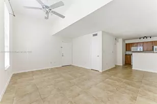 1000 Crystal Way, Delray Beach, FL 33444 - Photo 5
