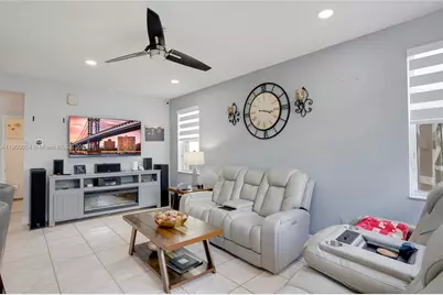 15865 NW 7th St, Pembroke Pines, FL 33028 - Photo 17