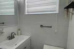 1430 NE 149th St, Miami, FL 33161 - Photo 37