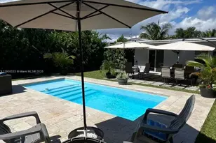 1430 NE 149th St, Miami, FL 33161 - Photo 5