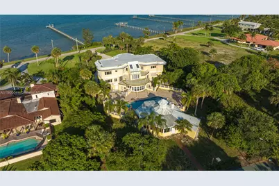 2827 S Indian River Dr, Fort Pierce, FL 34982 - Photo 41