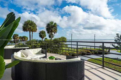 2827 S Indian River Dr, Fort Pierce, FL 34982 - Photo 19