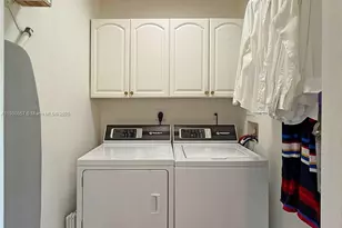 6223 Paradise Point Dr, Palmetto Bay, FL 33157 - Photo 41